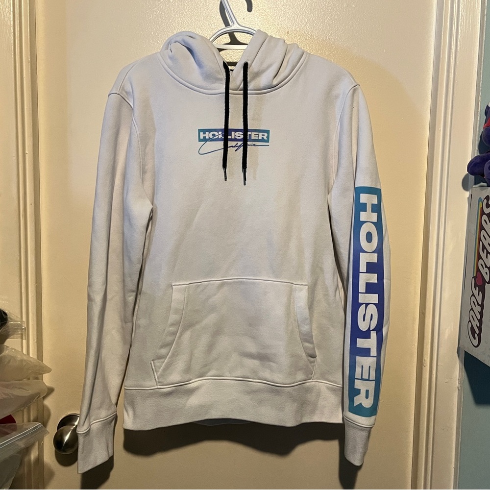 HOLLISTER PULLOVER HOODED SWEATER